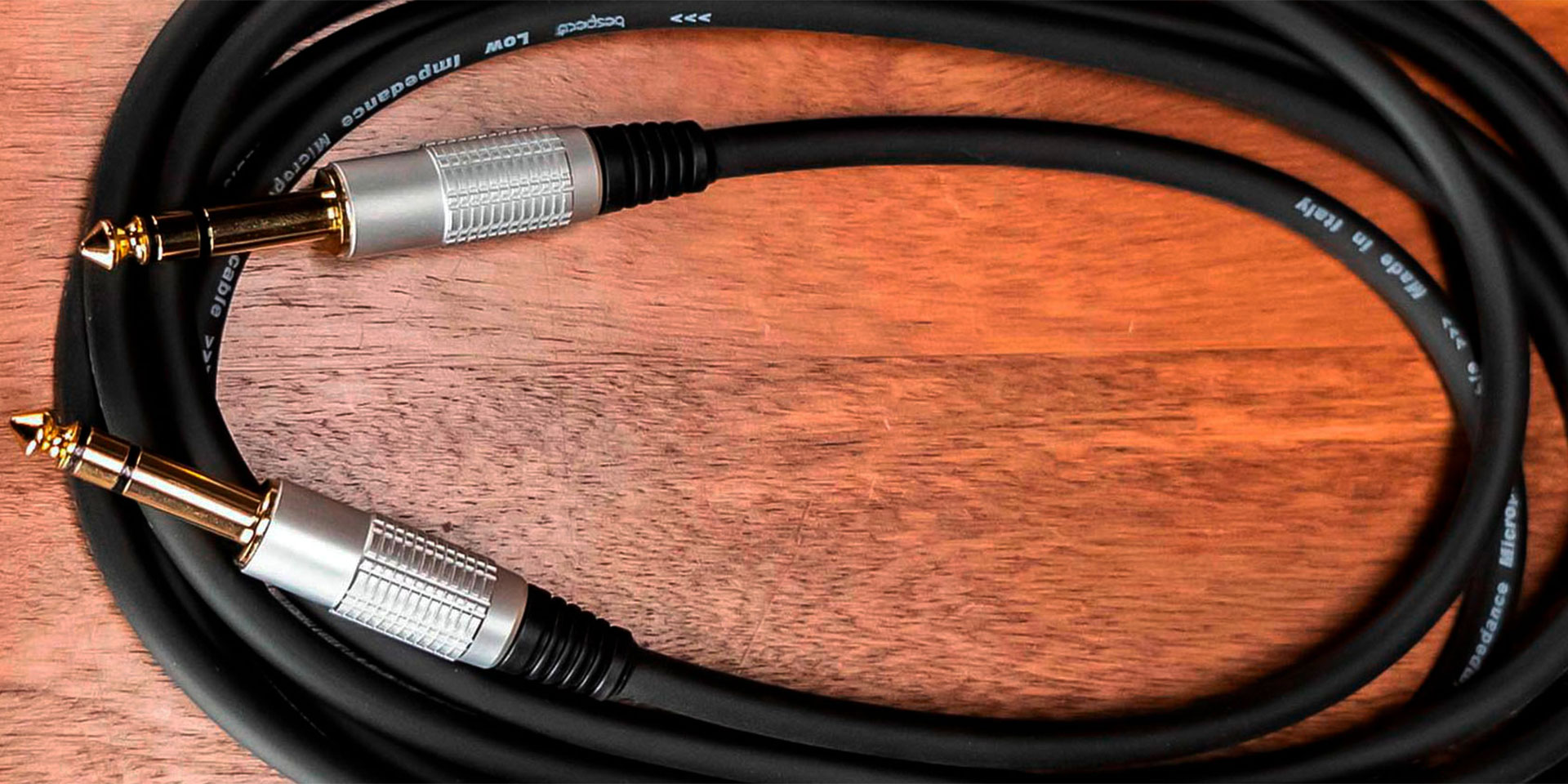 Types of Cables Used for Guitars [HighQuality Sounding]