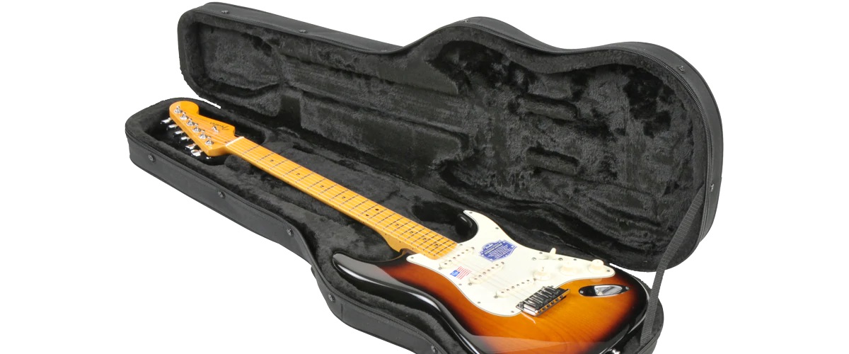 Soft case for guitar